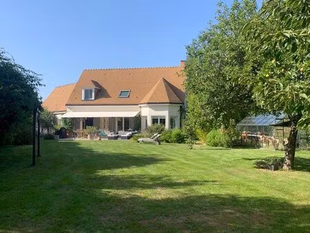 maison 8 pièces 170m2 + dépendance 40m2 environ