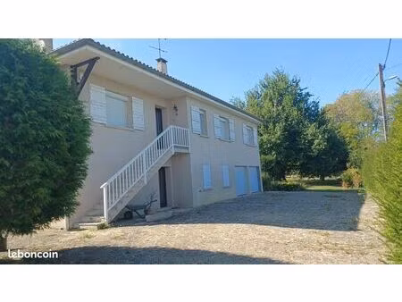 vinzelles  grande maison  6 chambres  sur 1300 m2 de terrain au calme hors lotissement