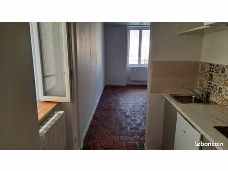 studio meublé 20m2 centre charolles