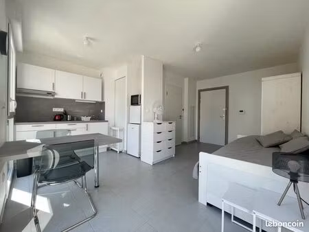 studio 1 pièce 21 m²