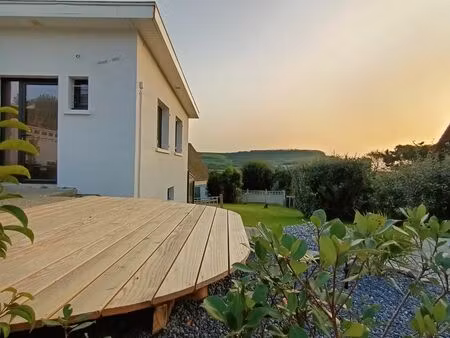 petite maison -bord de mer