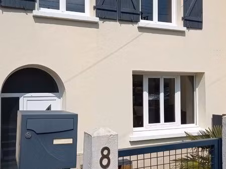 belle maison 2 chambres cité des pins