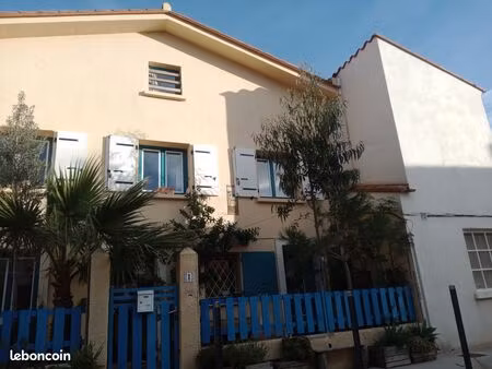 vends maison de village 4 pièces en bord de mer avec terrasse