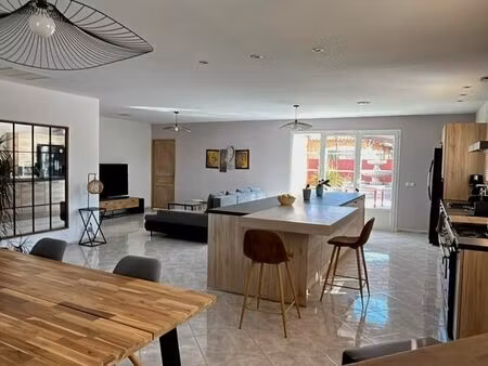 villa 4f 154 m2 - garage 150 m2 - piscine - quartier résidentiel paisible