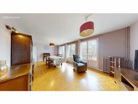 appartement 3 pièces 72 m²