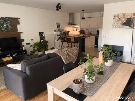 lille - appartement 3 pièces 77 m² + garage