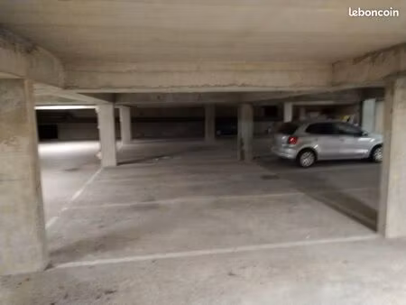 parkings à vendre dans résidence sécurisée