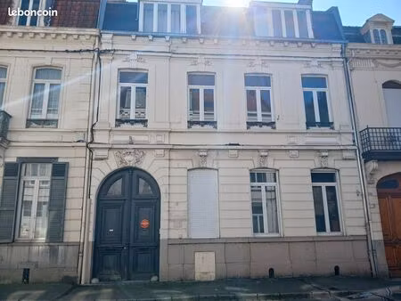 très beau studio charme de l'ancien centre ville