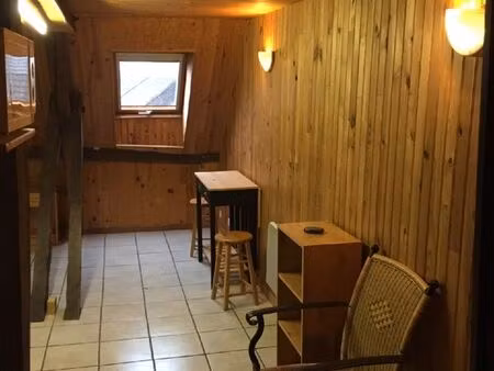 location studio meublé