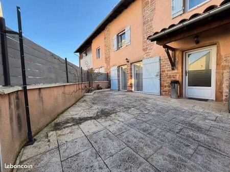 maison de ville avec cour intérieure privative et garage