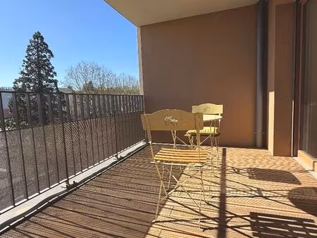 studio 1 pièce 32 m²