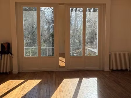 location maison 170 m2 ( 142 carrez) 4 chambres