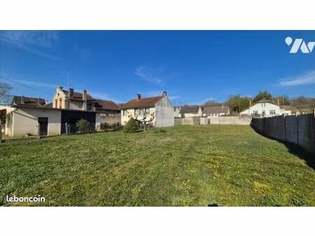 terrain 677 m² montigny sur loing