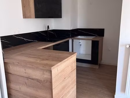 appt 4 chb balcon & parking