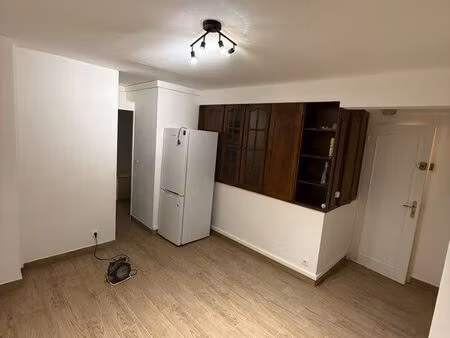 f2 + studio à vendre