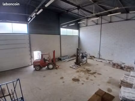 entrepôt 300 m² jouars-pontchartrain