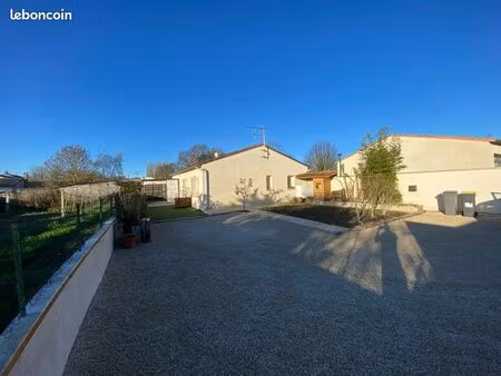 pavillon 90m2 avec garage et 750 m2 de terrain