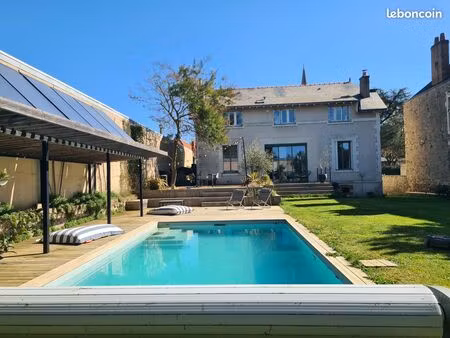 loue maison meublée - 180m² - en plein bourg de vertou
