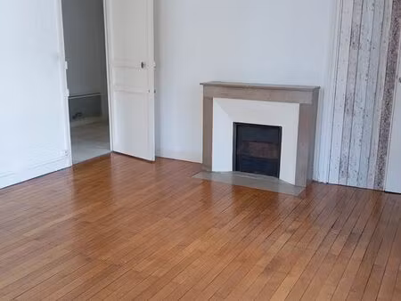 t 2 plein centre 56 m2