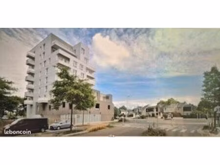 grand t2 de 50m² avec balcon et parking