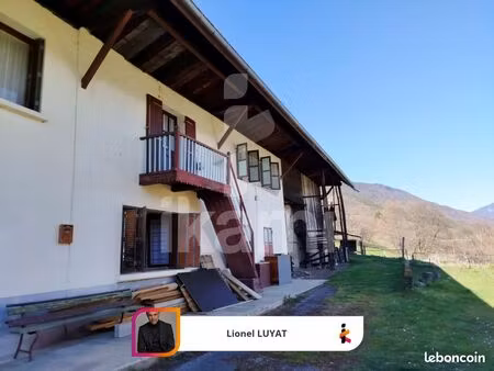 chalet 6 pièces 107 m²