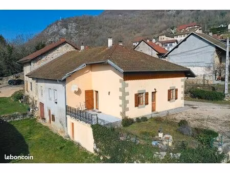 maison 6 pièces 120 m²