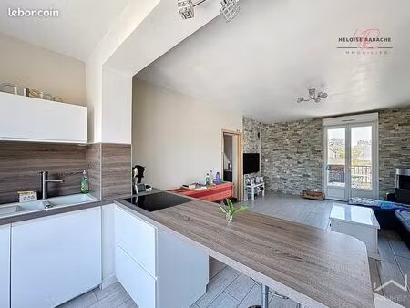 maison 4 pièces 73 m²