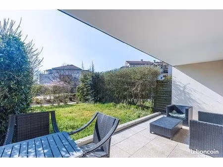 appartement 5 pièces 84 m²