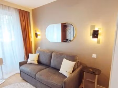 studio meublé – proche gare ferroviaire – disponible septembre