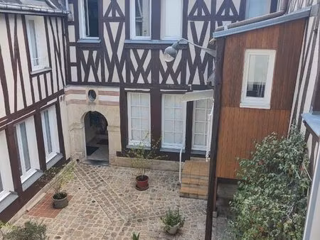 t2 36m2 au centre de chalons