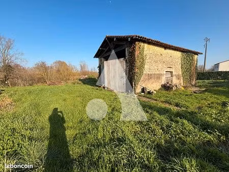 bâtiment 1 pièce 70 m²