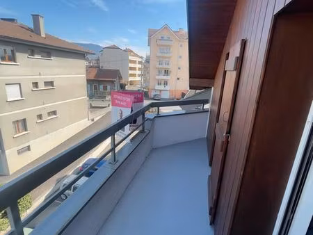 appartement à louer à ville-la-grand