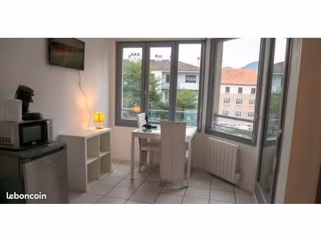 studio meublé 27 m²+ parking