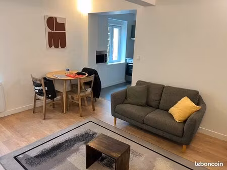 t2 rénové et entièrement meublé - saint thomas/laon sud - disponible fin avril