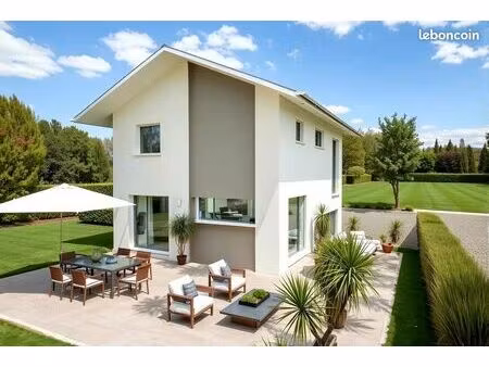maison 6 pièces 107 m²