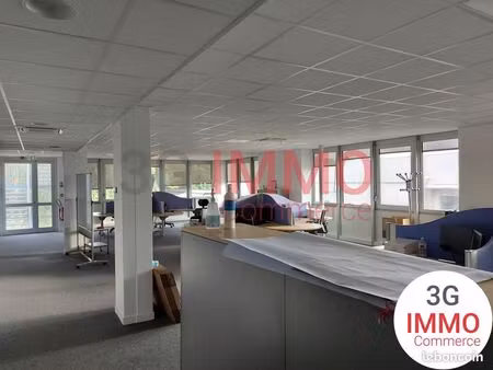 bureaux 330 m²