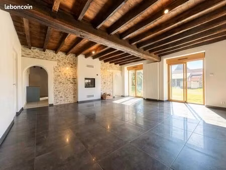 longère 10 pièces 240 m²