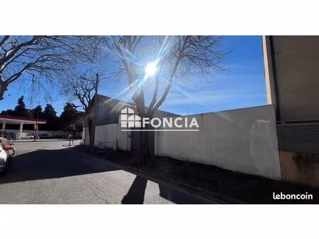 bâtiment artisanal/terrain