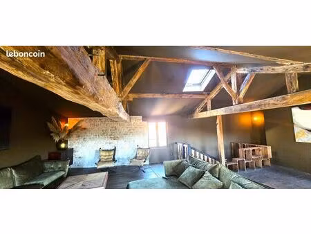 appartement / maison de maitre 1820 aptypique en plein coeur du centre ville historique de