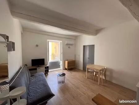 studio meublé et climatisé centre ville orange 25m2