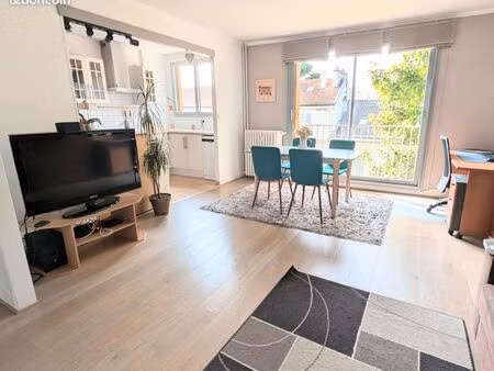 appartement lumineux 3 pièces de 65 m² dans l’hyper centre de saint-germain-en-laye