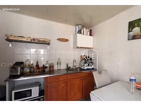 t1 ensoleillé  centre ville saint maixent