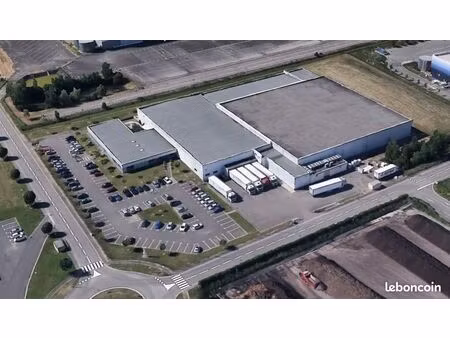 plate forme logistique de 8700 m²