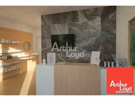 local commercial 113 m² bessines