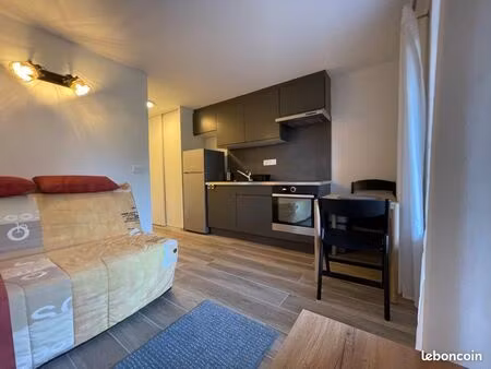 studio meublé de 14 24m2 loi carrez situé à 40 minutes du centre de genève