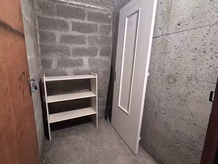 cave à louer - parc des sports