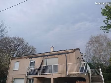 une charmante maison de ville avec sous sol