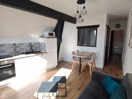 charmant studio meublé lumineux – centre-ville – charges incluses