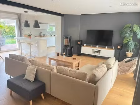 maison familiale rénovée - résidence avec piscine