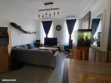 f4 80m² traversant dans petite résidence - poss. parking rouen rive droite préfecture / pa